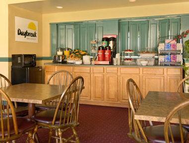 Days Inn By Wyndham Clanton Al Bagian luar foto
